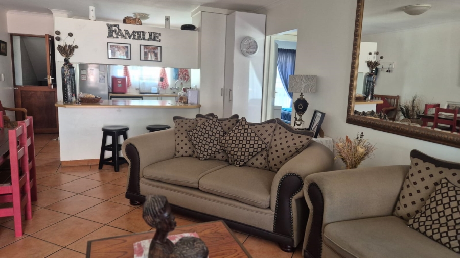 To Let 2 Bedroom Property for Rent in Hartenbos Central Western Cape